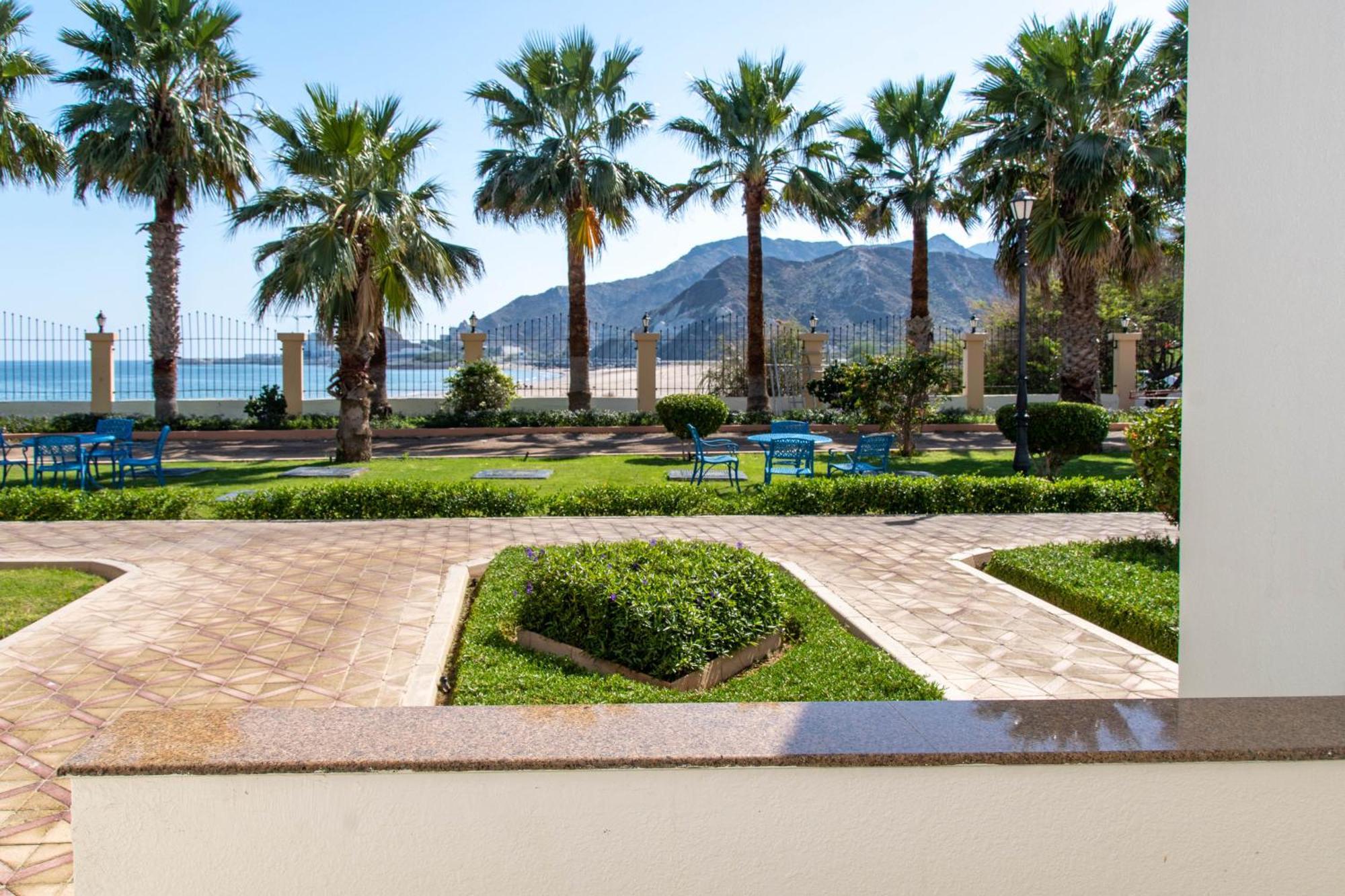 Sandy Beach Hotel & Resort Al Aqah Dış mekan fotoğraf