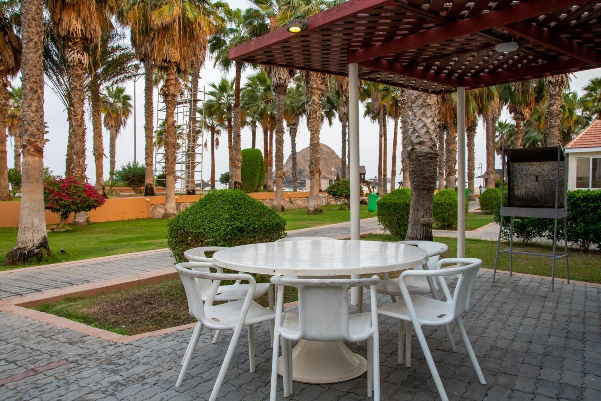 Sandy Beach Hotel & Resort Al Aqah Dış mekan fotoğraf